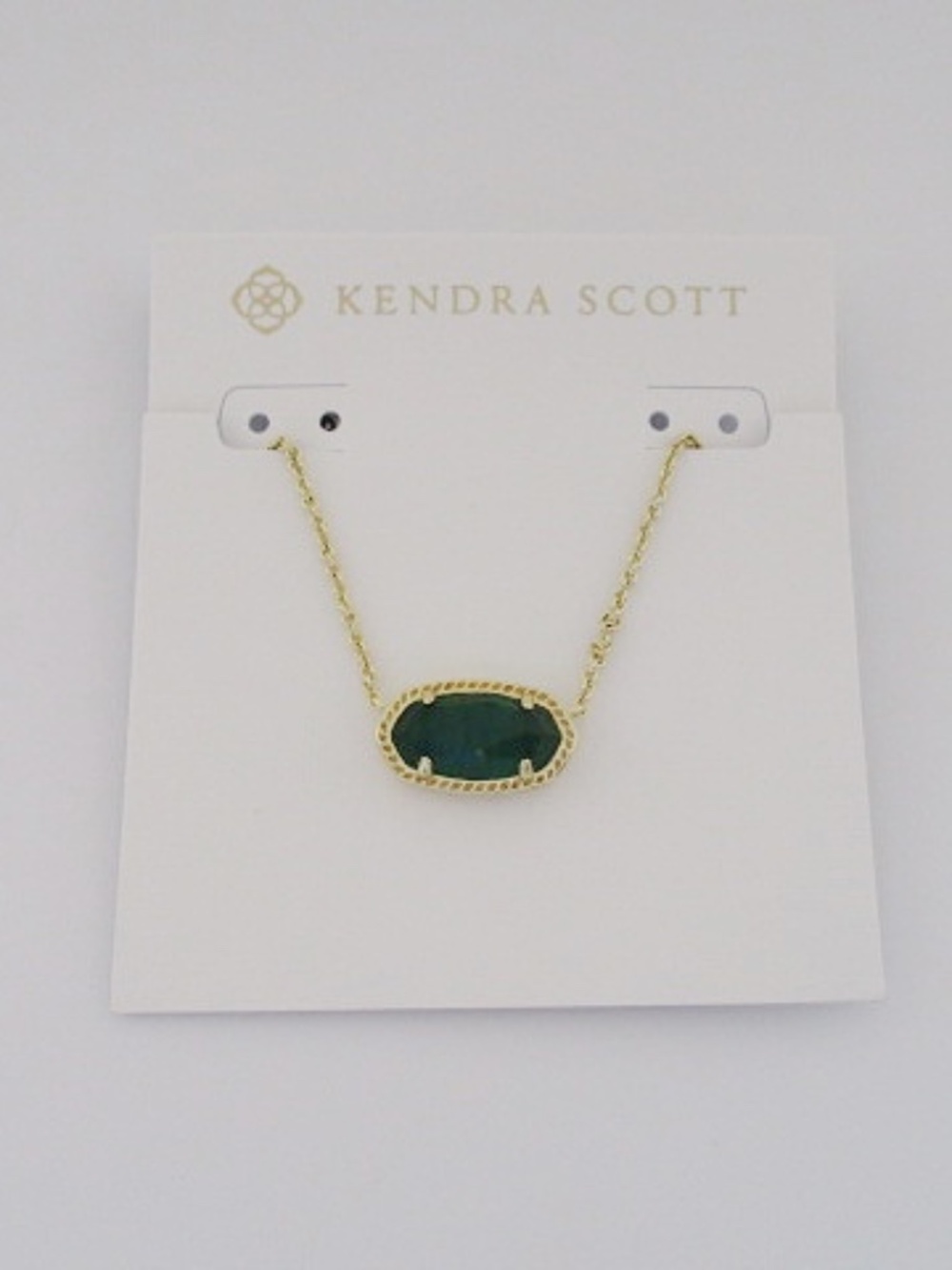 KENDRA SCOTT - Elisa Gold Pendant Necklace in Emerald Cat’s Eye